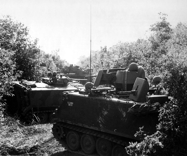M113 Herringbone formation VN
